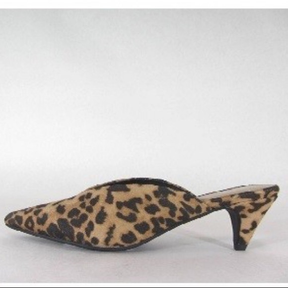 Leopard V-Front Kitten Heels - Picture 7 of 7